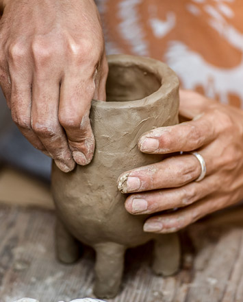 Hawaiian sculptor