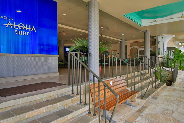 Aqua Aloha Surf entrance to lobby.