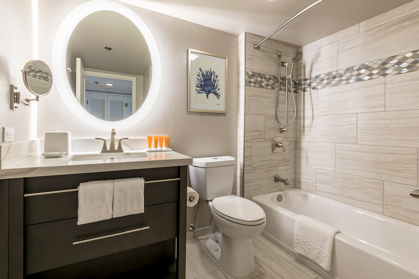 Second bathroom with shower/tub combo.