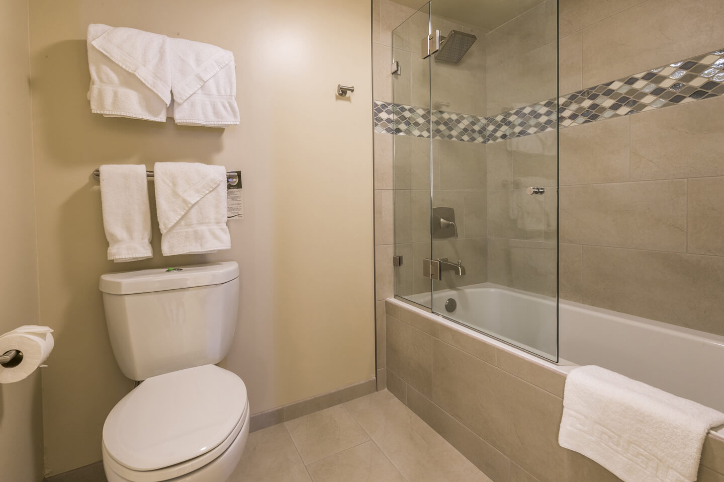 2-Bedroom Ocean View Bathroom