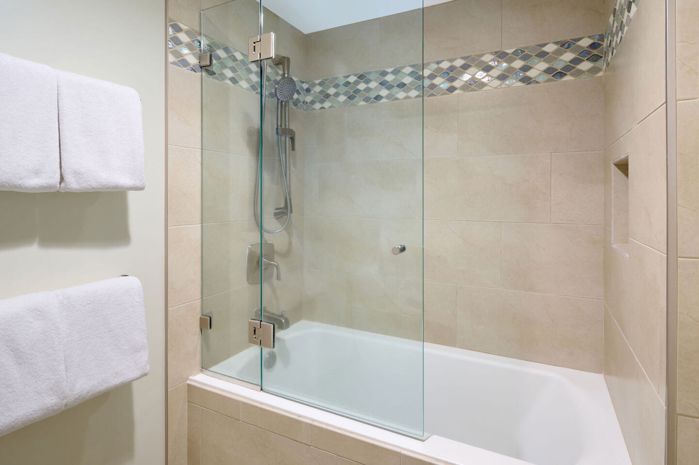 2-Bedroom Penthouse Bathroom