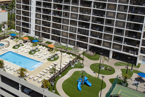 View of the deck and various amenities it has.