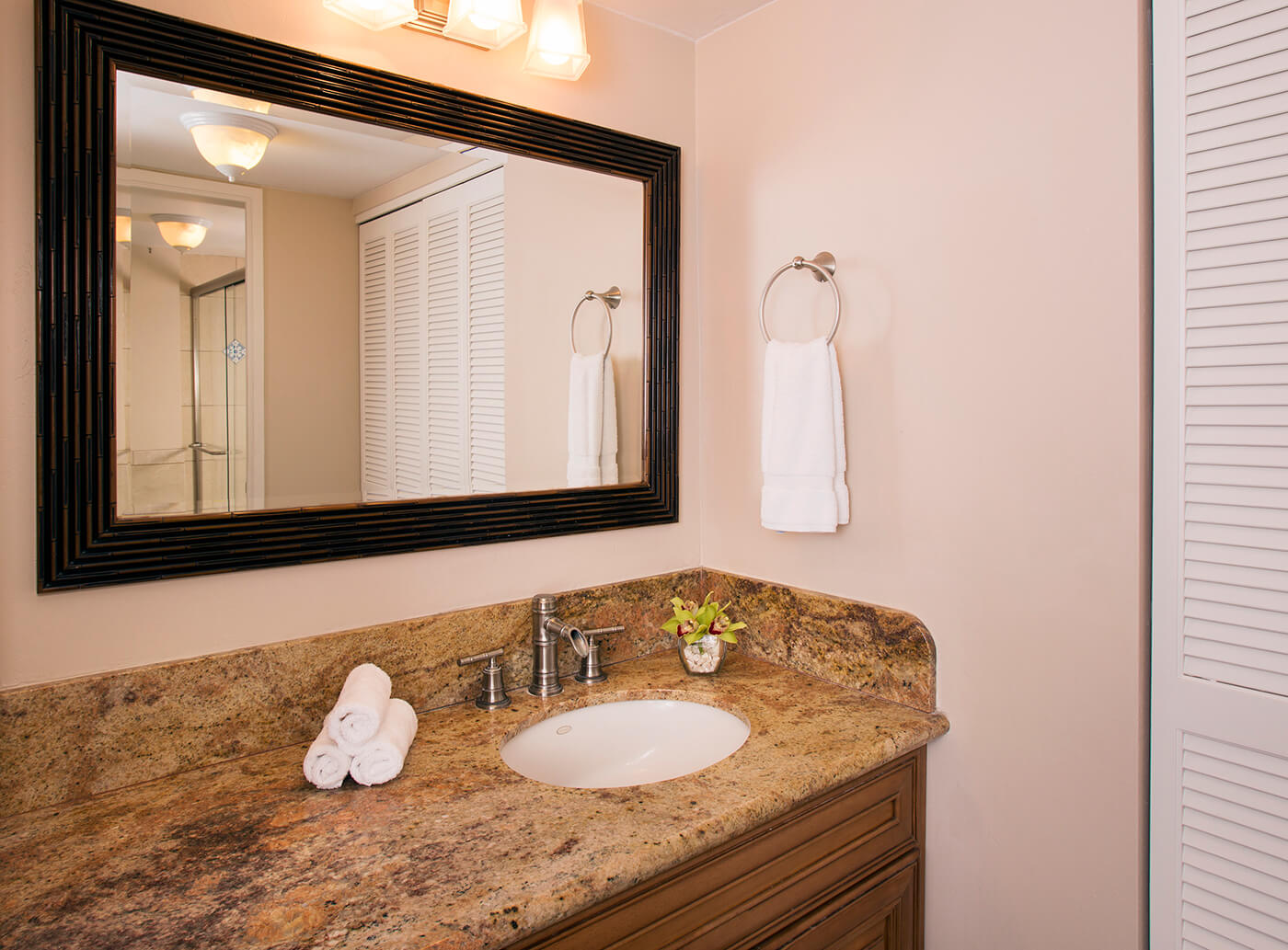 One-Bedroom Oceanfront Bathroom