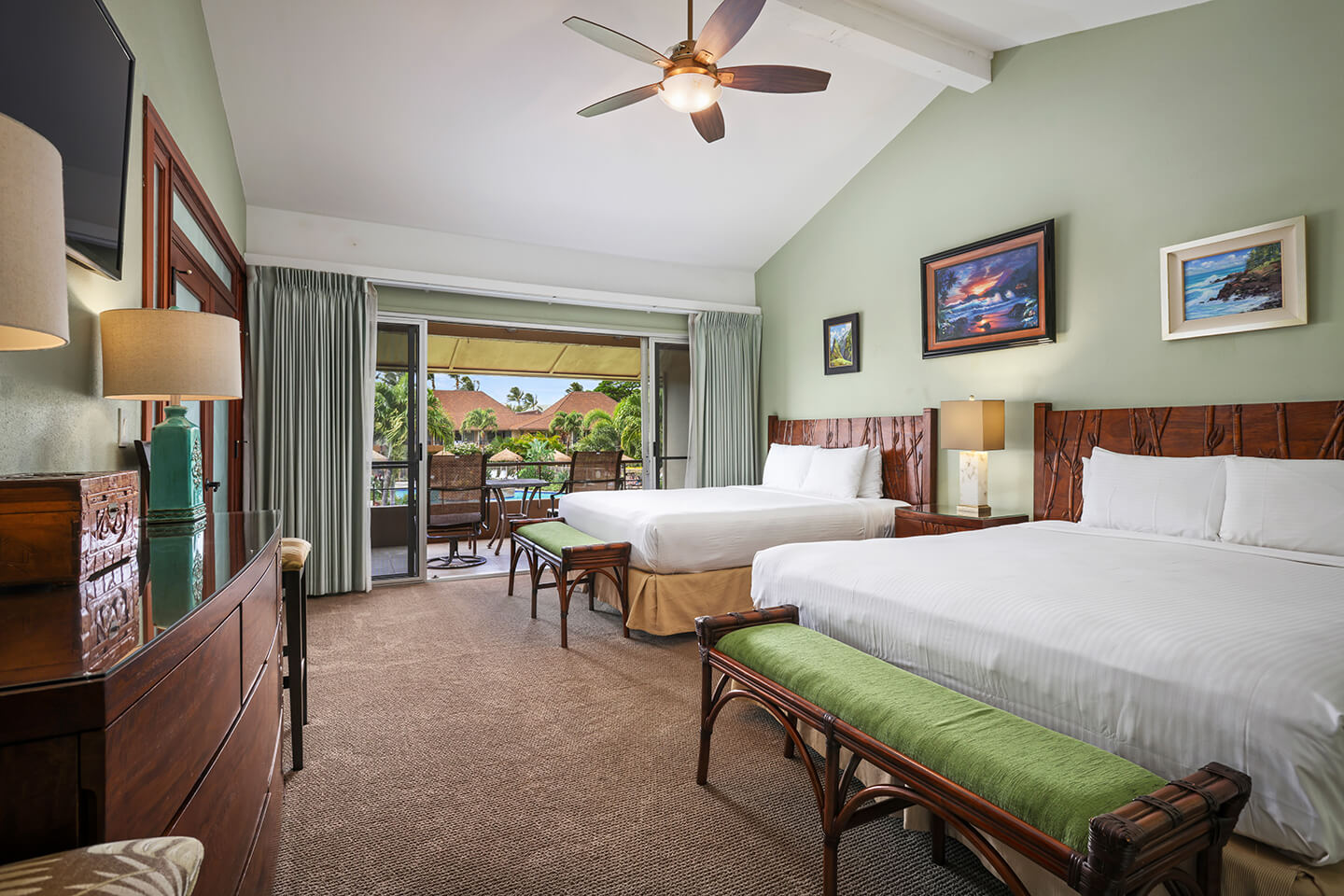 One-Bedroom Oceanside Premium Bedroom